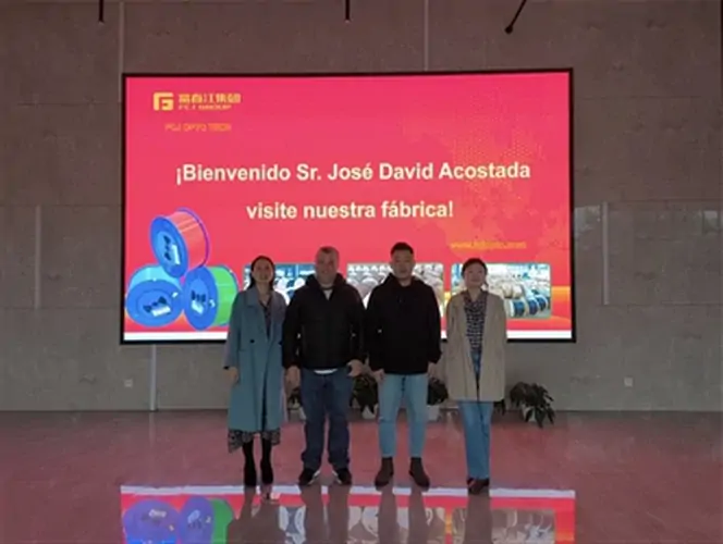 Colombia Telecom-kundebesøg FCJ OPTO